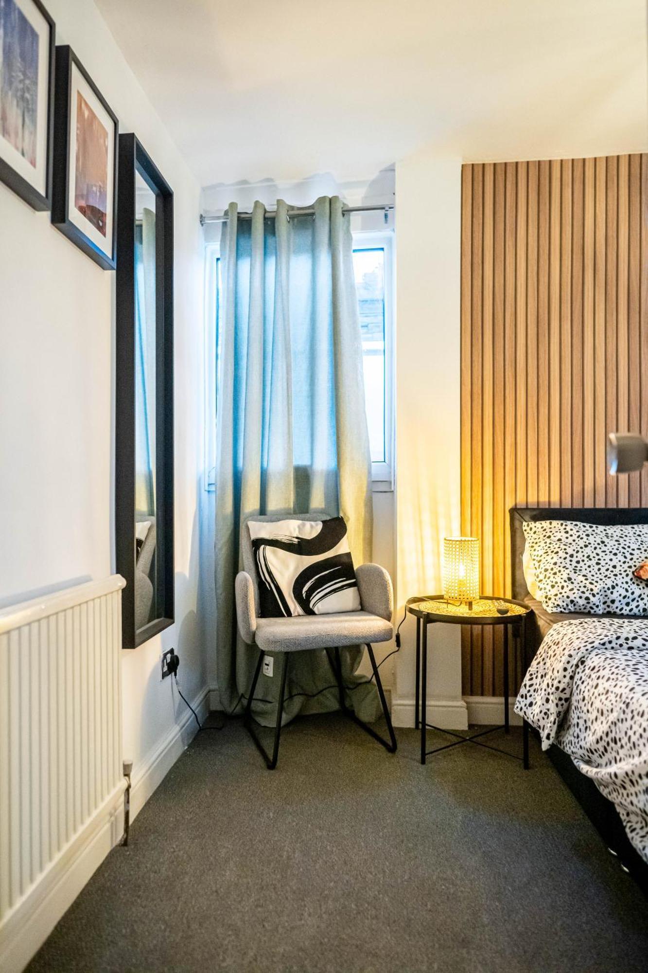 Hideaway Room With Kingsize Bed - Close To Sheffield City Centre Heeley Zewnętrze zdjęcie